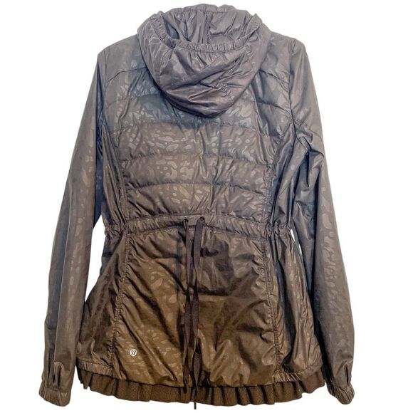 Lululemon Spring Fling Puffy Windbreaker Jacket 8 - Picture 6 of 11